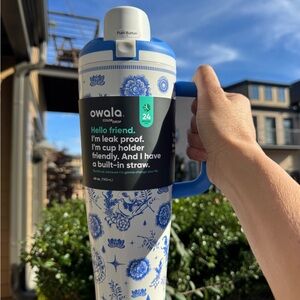 Owala Blue Floral Water Bottle - Heirloom 40 oz FreeSip Tumbler - ColorDrop LE